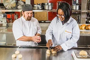 Crop of existing asset - part of FY26 Digestive Health-High Fiber Landing page