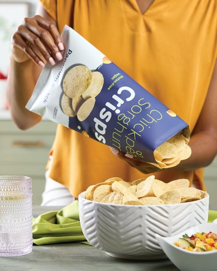 CHICKPEA AND SORGHUM CRISPS 02 vertical